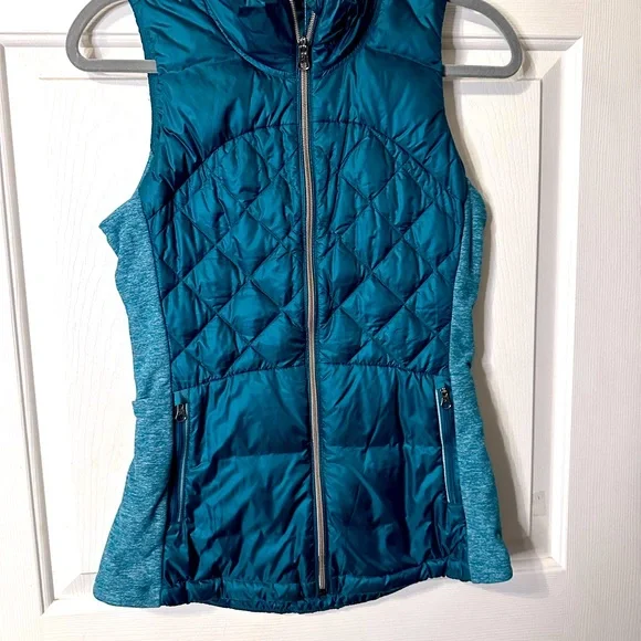 LULULEMON Down for a Run Vest Sz 4 - Picture 3 of 5